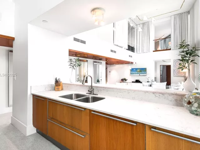 Дом в аренду по адресу 101 20th St Th B TH-B 1505 - фото 5516790