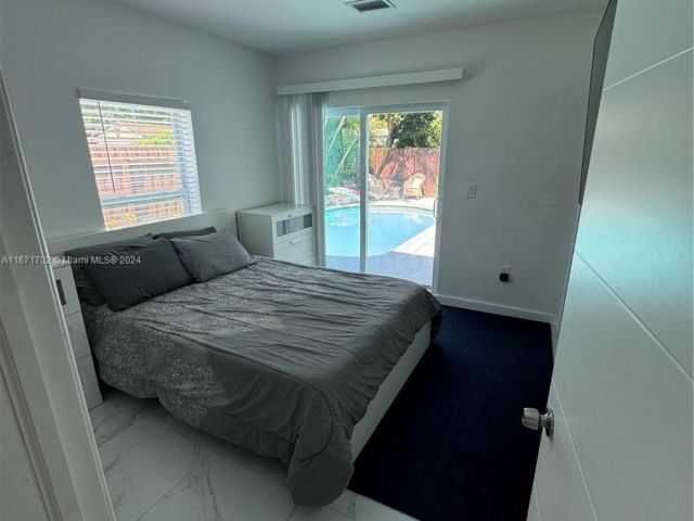 Продажа дома по адресу 1829 NE 176th St - фото 5581260