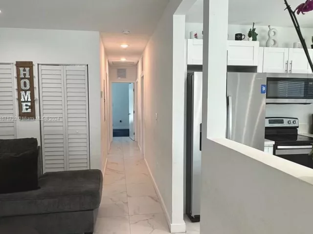 Продажа дома по адресу 1829 NE 176th St - фото 5581270