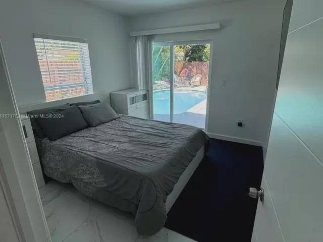 Продажа дома по адресу 1829 NE 176th St - фото 5581260