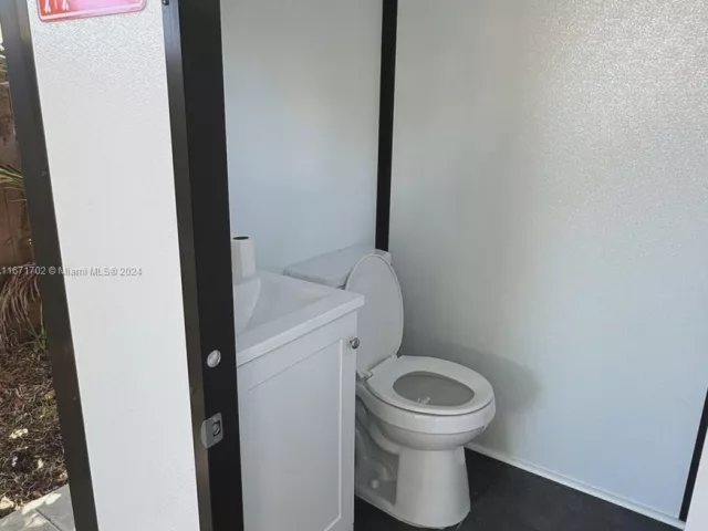 Продажа дома по адресу 1829 NE 176th St - фото 5581254