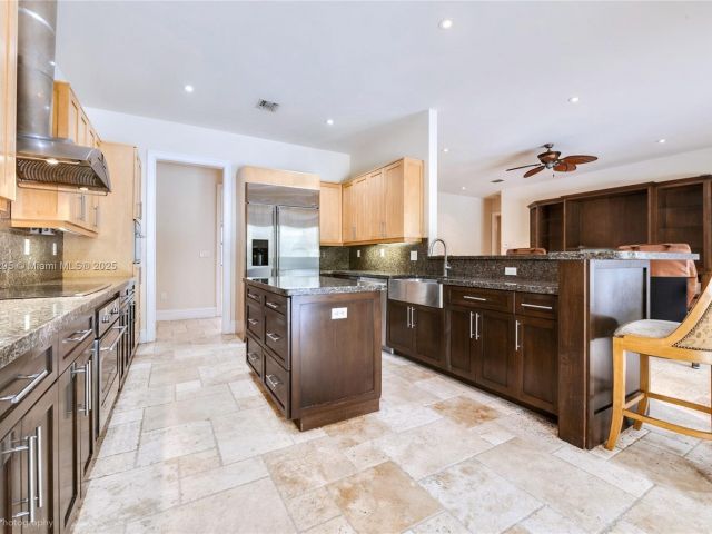 Продажа дома по адресу 8240 SW 98th St - фото 6260863