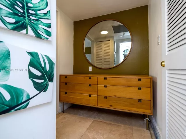 Продажа квартиры #1114 - фото 6840136