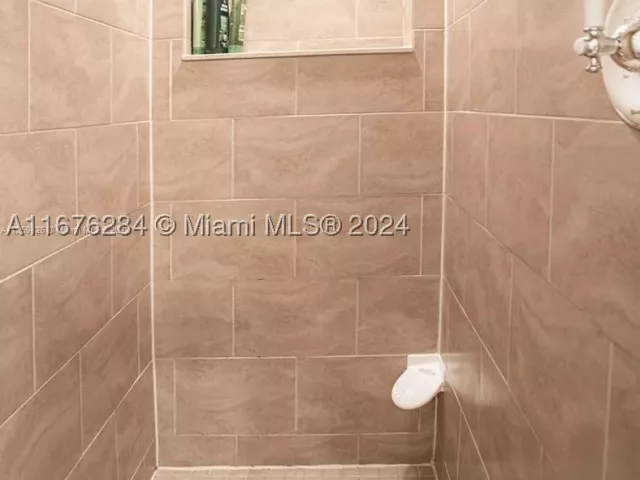 Продажа дома по адресу 1531 Moffett St - фото 7810401