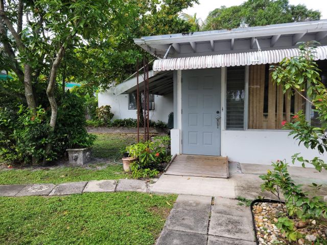 Продажа дома по адресу 1309 NW 3rd Ave - фото 5982719