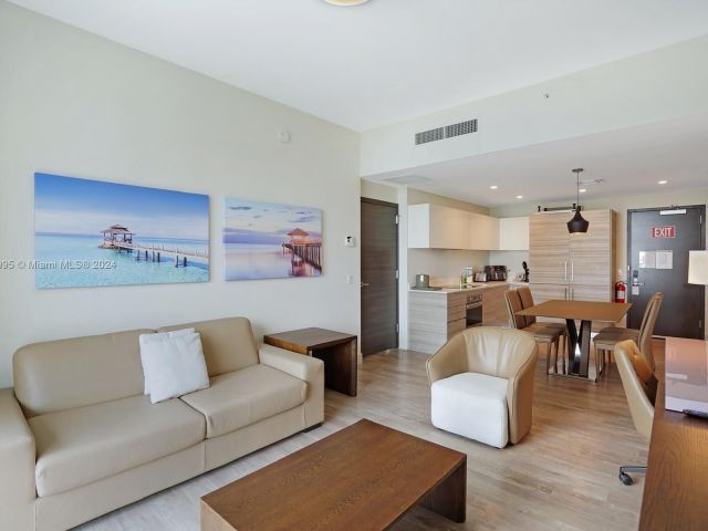 Продажа квартиры # - фото 5679234