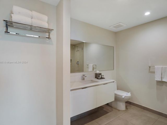 Продажа квартиры # - фото 5679236