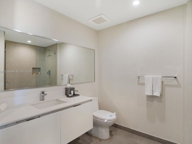 Продажа квартиры # - фото 5679237