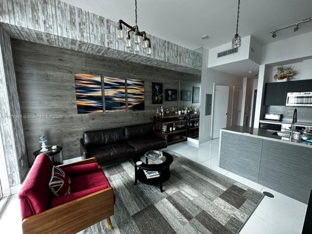 Продажа квартиры # - фото 5622398