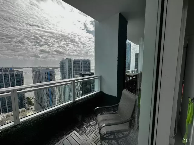 Продажа квартиры # - фото 5622400