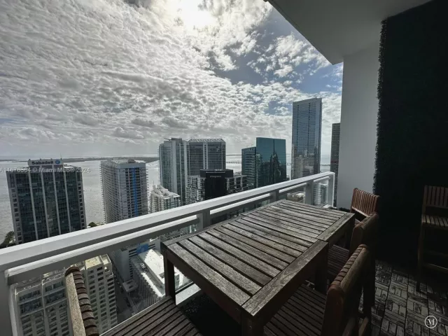 Продажа квартиры # - фото 5622407