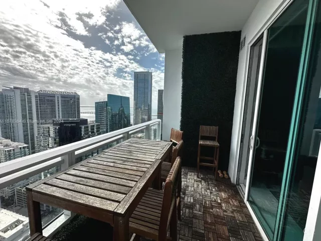 Продажа квартиры # - фото 5622408