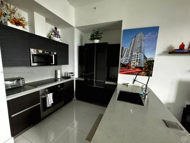 Продажа квартиры # - фото 5622393