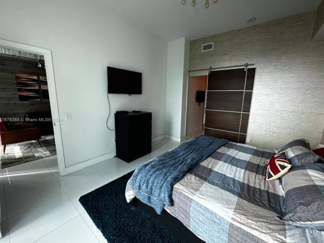 Продажа квартиры # - фото 5622397