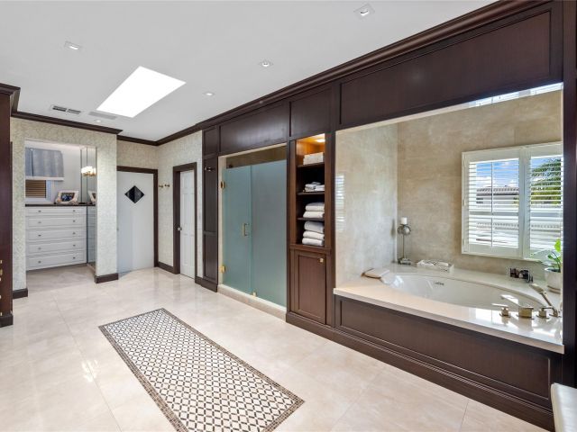 Продажа дома по адресу 3061 NE 44th st - фото 5891174