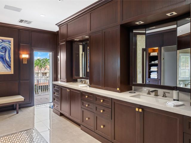 Продажа дома по адресу 3061 NE 44th st - фото 5891176