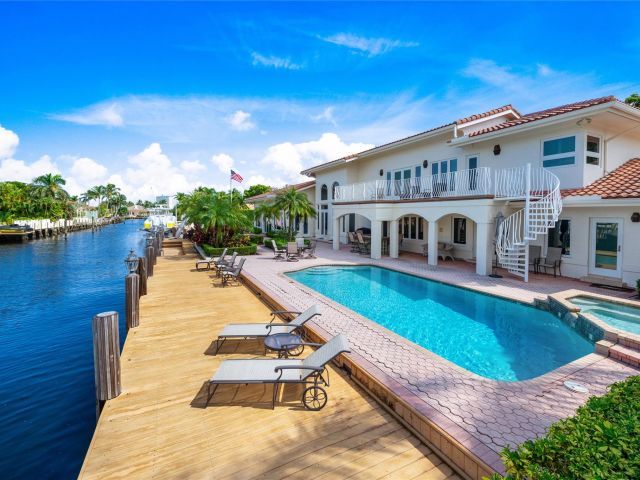 Продажа дома по адресу 3061 NE 44th st - фото 5891185