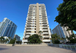 Квартира #4D