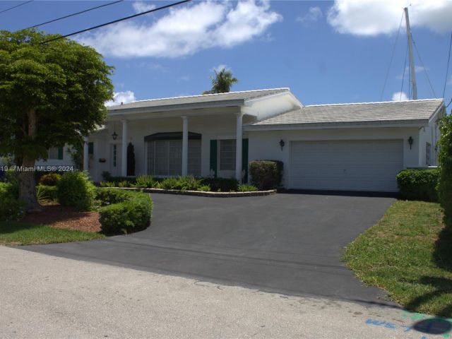 Продажа дома по адресу 3440 NE 170th St - фото 5732458