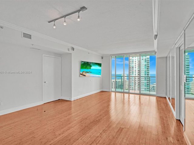 Продажа квартиры #3521 - фото 5638625