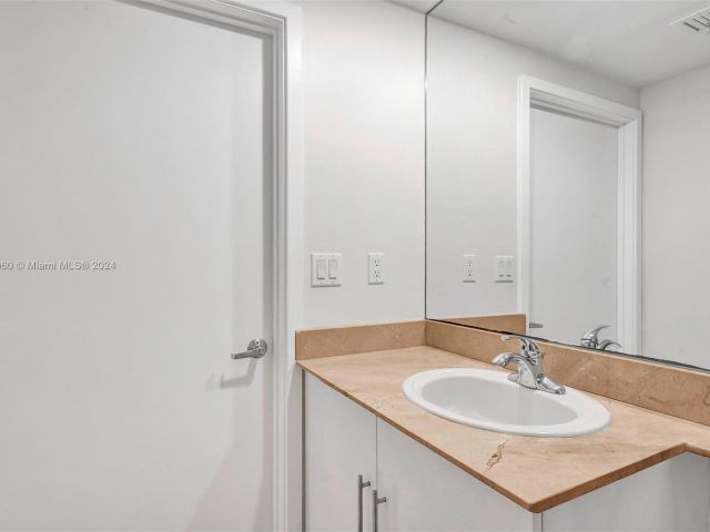 Продажа квартиры #3521 - фото 5638626