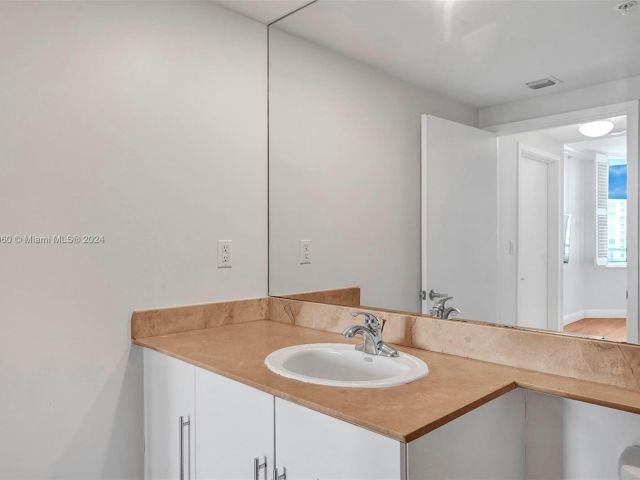 Продажа квартиры #3521 - фото 5638634