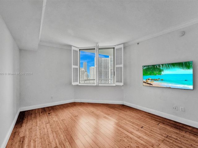 Продажа квартиры #3521 - фото 5638642