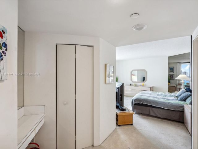 Продажа квартиры #702 - фото 5642049