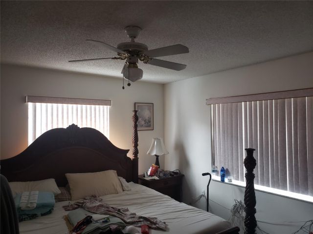 Продажа дома по адресу 3130 NW 203RD TERRACE - фото 6148695