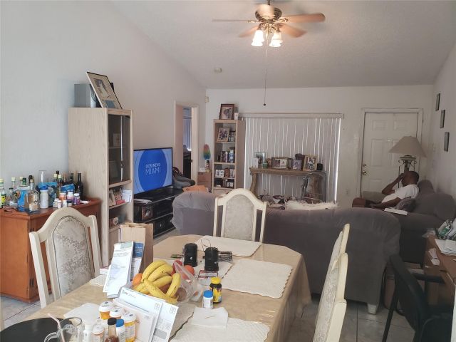 Продажа дома по адресу 3130 NW 203RD TERRACE - фото 6148699