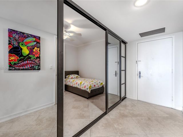 Продажа квартиры #3511 - фото 6776101