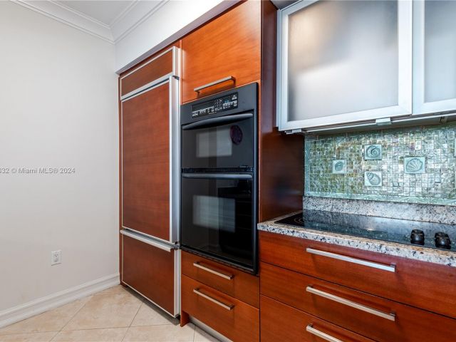 Продажа квартиры #3511 - фото 6776103