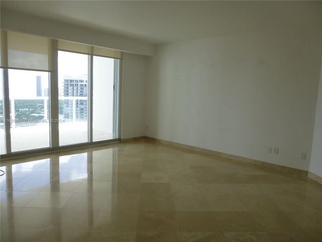 Квартира в аренду номер2906 - фото 5683011