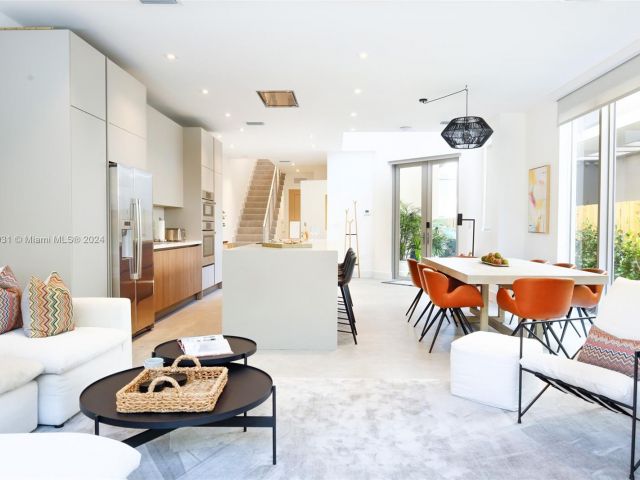 Дом в аренду по адресу 3110 Elizabeth St 3110 - фото 6046982