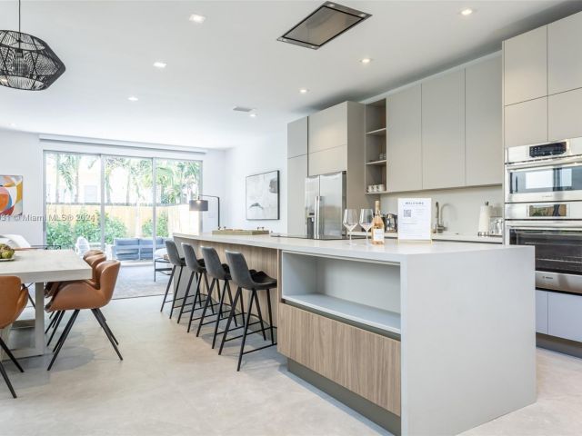 Дом в аренду по адресу 3110 Elizabeth St 3110 - фото 6046987