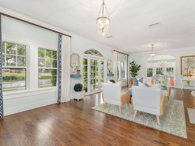 Продажа дома по адресу 3109 Washington Road - фото 5751969