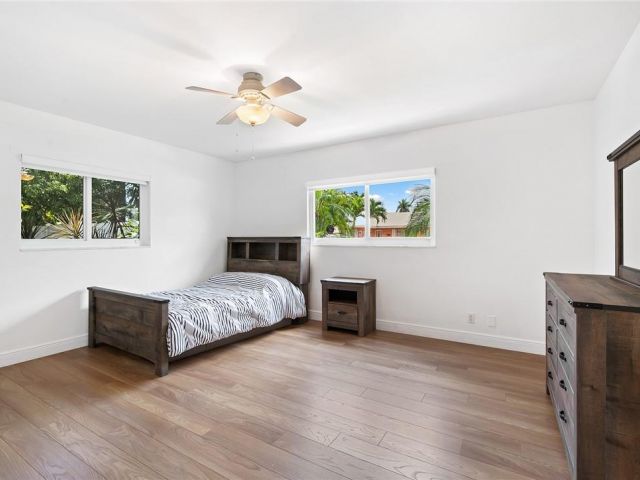 Продажа дома по адресу 2801 NE 59th St - фото 5761684