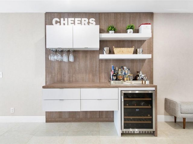 Продажа дома по адресу 2801 NE 59th St - фото 5761685