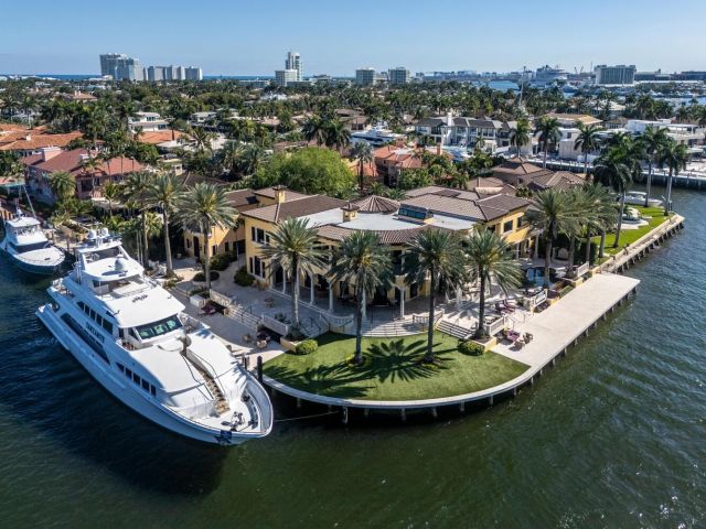 Продажа дома по адресу 1 Isla Bahia Dr - фото 5801829