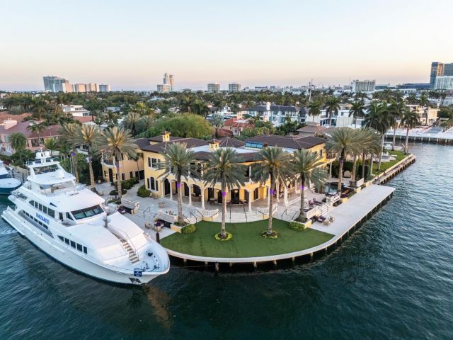 Продажа дома по адресу 1 Isla Bahia Dr - фото 5801833