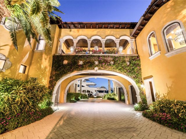 Продажа дома по адресу 1 Isla Bahia Dr - фото 5801838