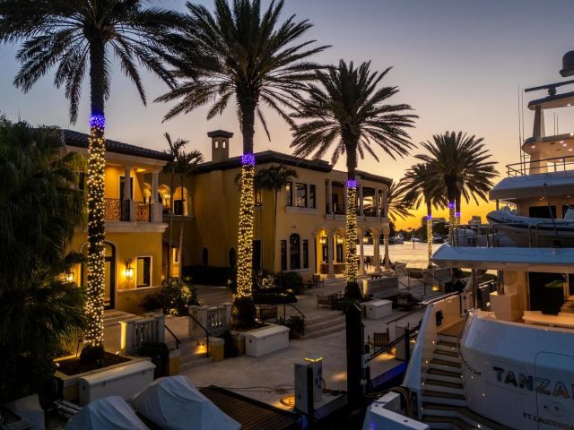 Продажа дома по адресу 1 Isla Bahia Dr - фото 5801839