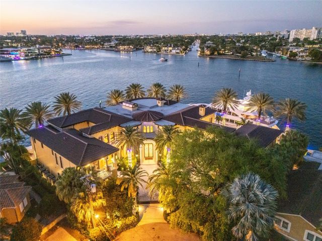 Продажа дома по адресу 1 Isla Bahia Dr - фото 5801843