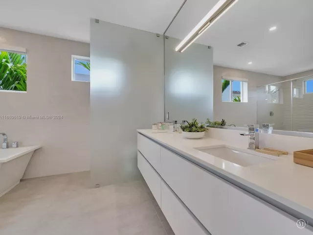 Продажа дома по адресу 1808 Coral Ridge Dr 1808 - фото 5569689