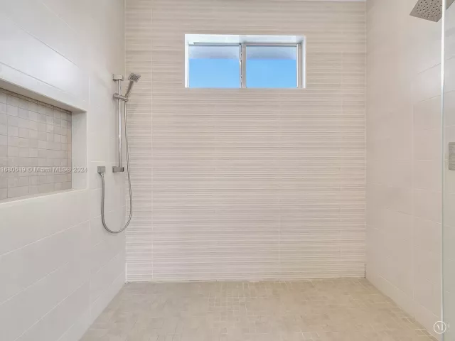 Продажа дома по адресу 1808 Coral Ridge Dr 1808 - фото 5569687