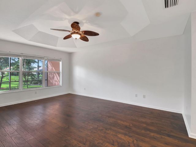 Продажа дома по адресу 6560 Hermosa Beach Lane - фото 5878118