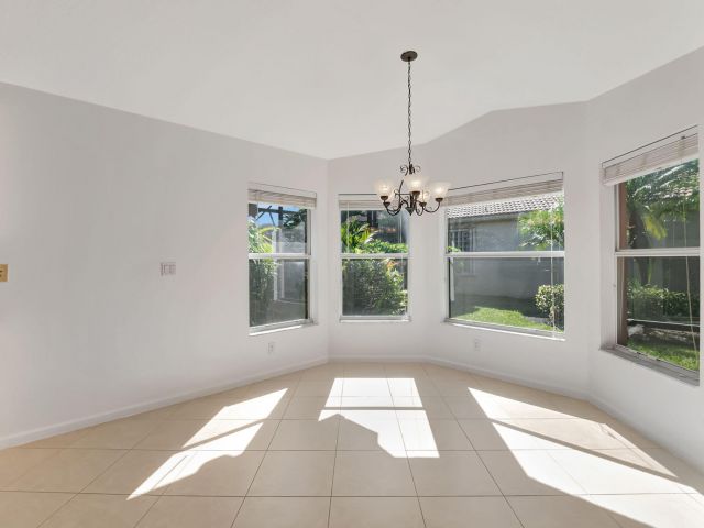 Продажа дома по адресу 6560 Hermosa Beach Lane - фото 5878120