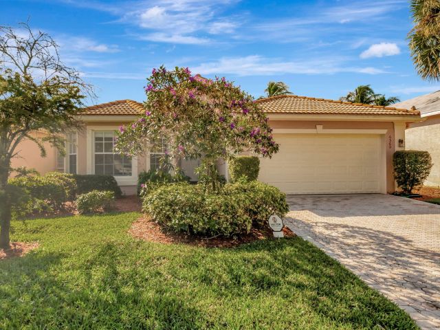 Продажа дома по адресу 6560 Hermosa Beach Lane - фото 5878134