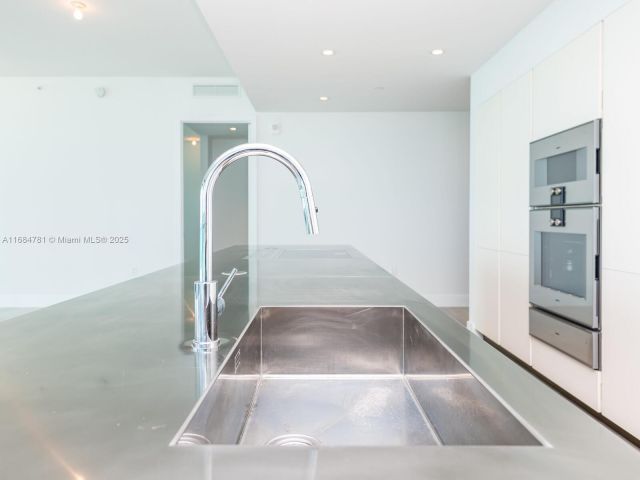 Продажа квартиры #701 - фото 5702762