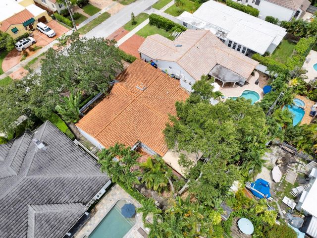 Продажа дома по адресу 805 SE 10th St - фото 5890641